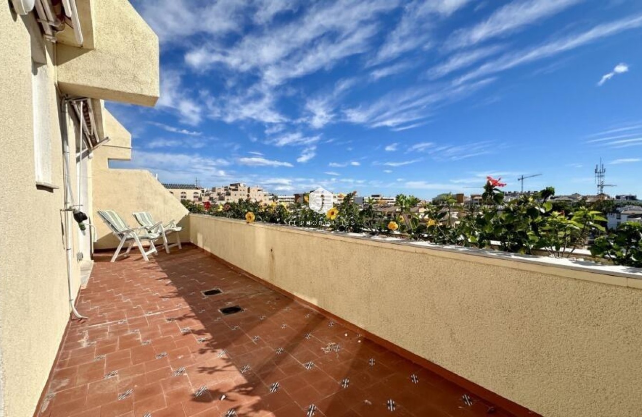 Tweedehands - Penthouse -
Torrevieja - Punta prima
