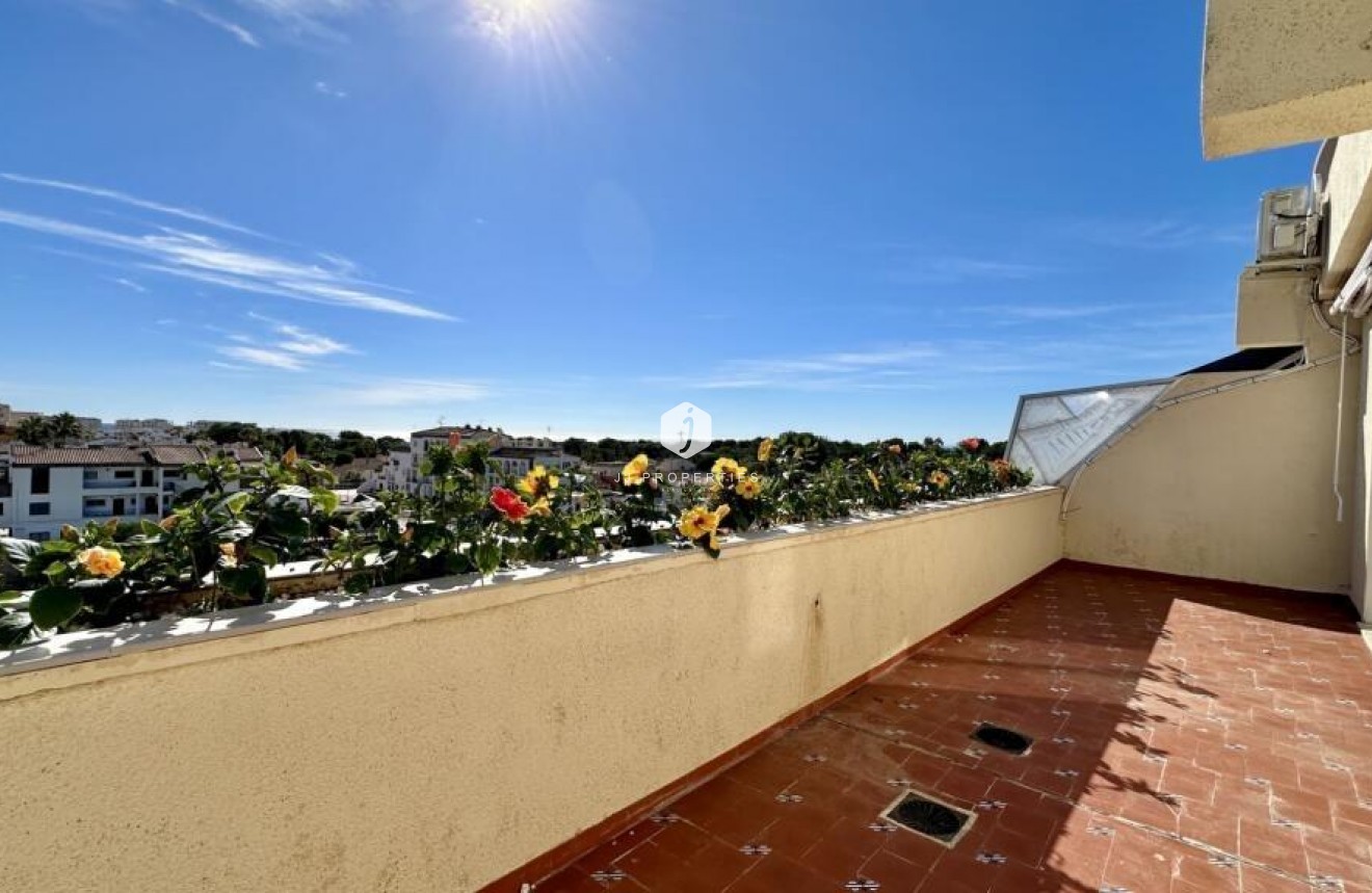 Tweedehands - Penthouse -
Torrevieja - Punta prima