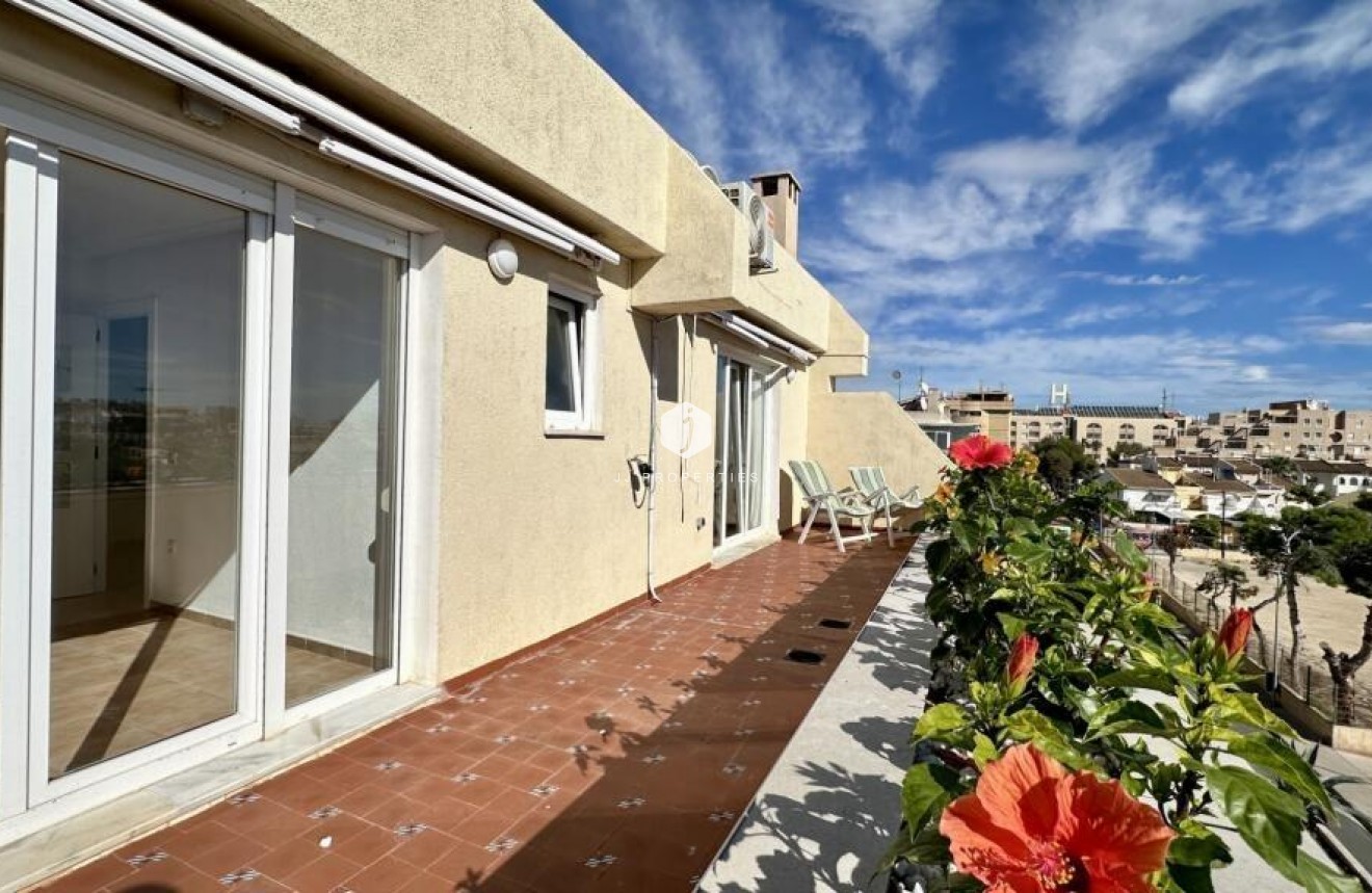 Tweedehands - Penthouse -
Torrevieja - Punta prima