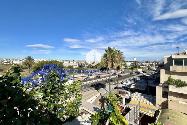 Tweedehands - Penthouse -
Torrevieja - Punta prima