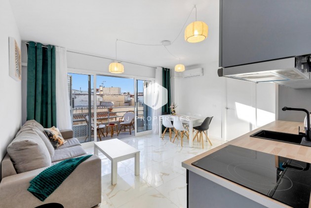Tweedehands - Appartement / flat -
Torrevieja - La Mata