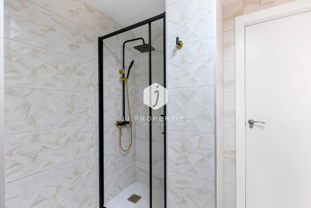 Tweedehands - Appartement / flat -
Torrevieja - La Mata