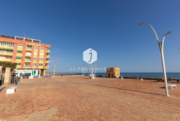 Tweedehands - Appartement / flat -
Torrevieja - La Mata