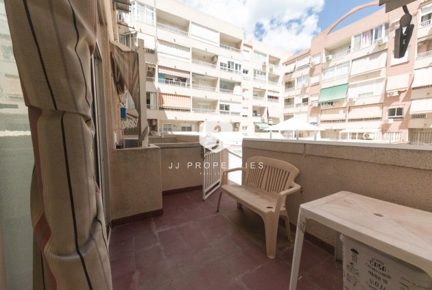Tweedehands - Appartement / flat -
Torrevieja - Playa del Cura