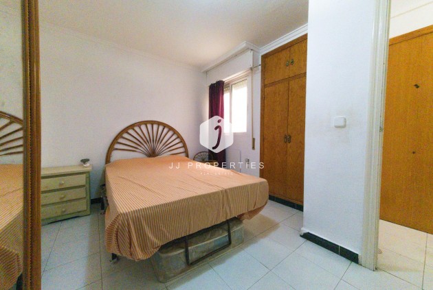 Tweedehands - Appartement / flat -
Torrevieja - Playa del Cura