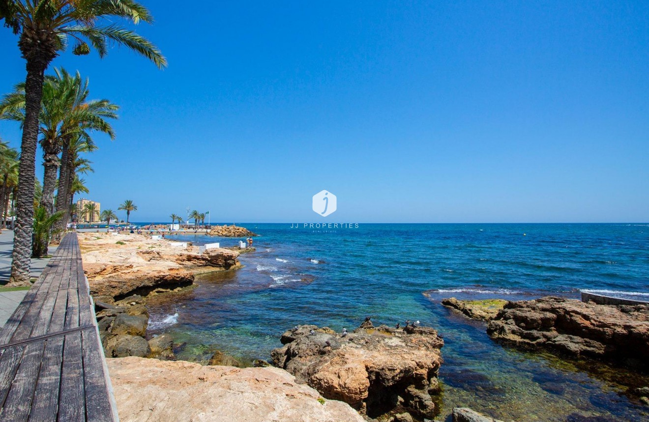 Tweedehands - Appartement / flat -
Torrevieja - Playa del Cura