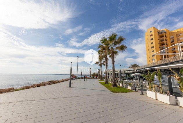 Tweedehands - Appartement / flat -
Torrevieja - Playa del Cura