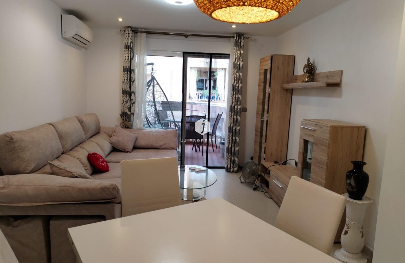Tweedehands - Appartement / flat -
Torrevieja - Cala Del Palangre
