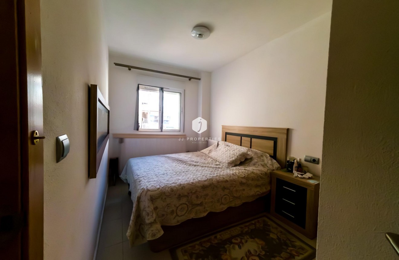 Tweedehands - Appartement / flat -
Torrevieja - Cala Del Palangre