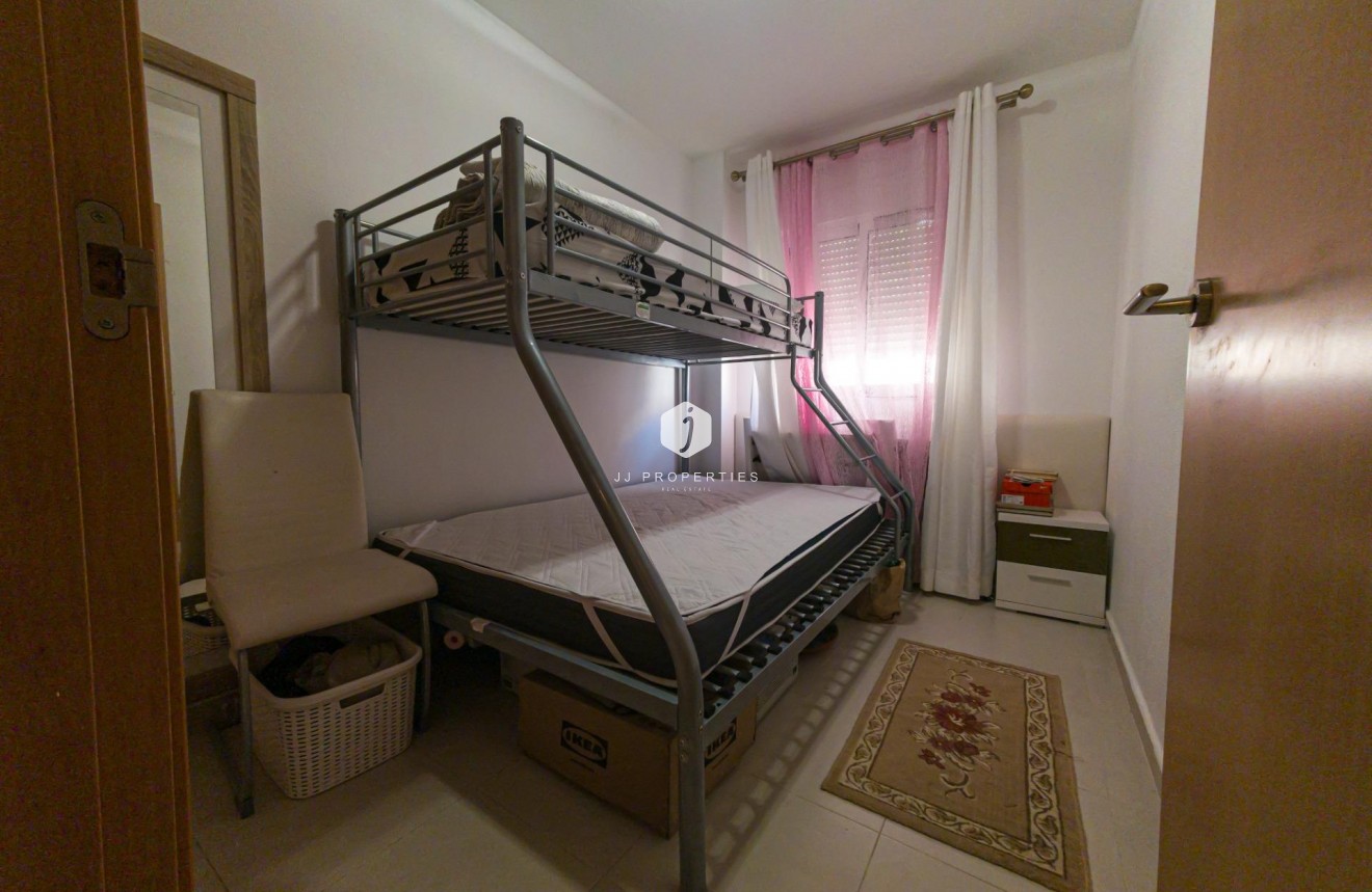 Tweedehands - Appartement / flat -
Torrevieja - Cala Del Palangre