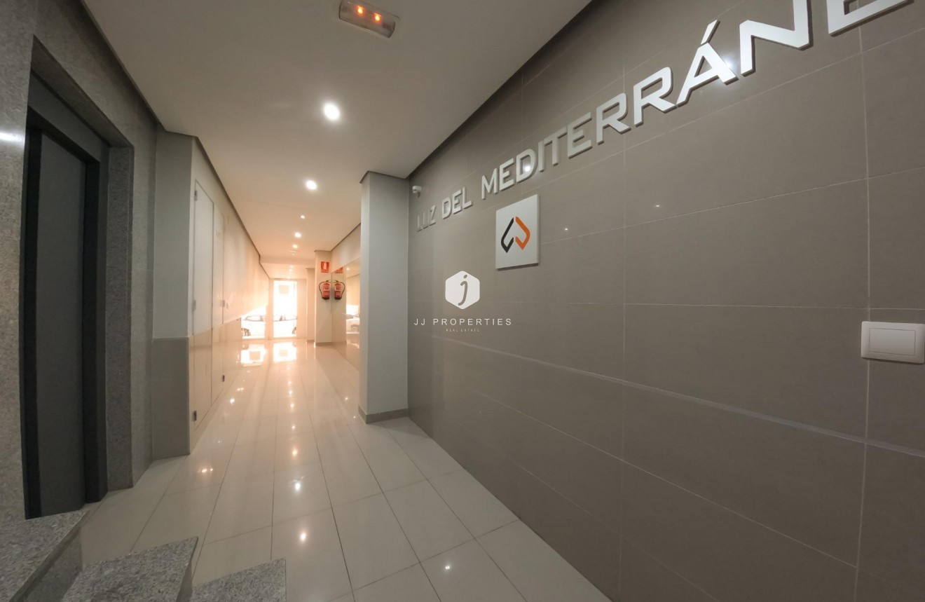 Tweedehands - Appartement / flat -
Torrevieja - Cala Del Palangre