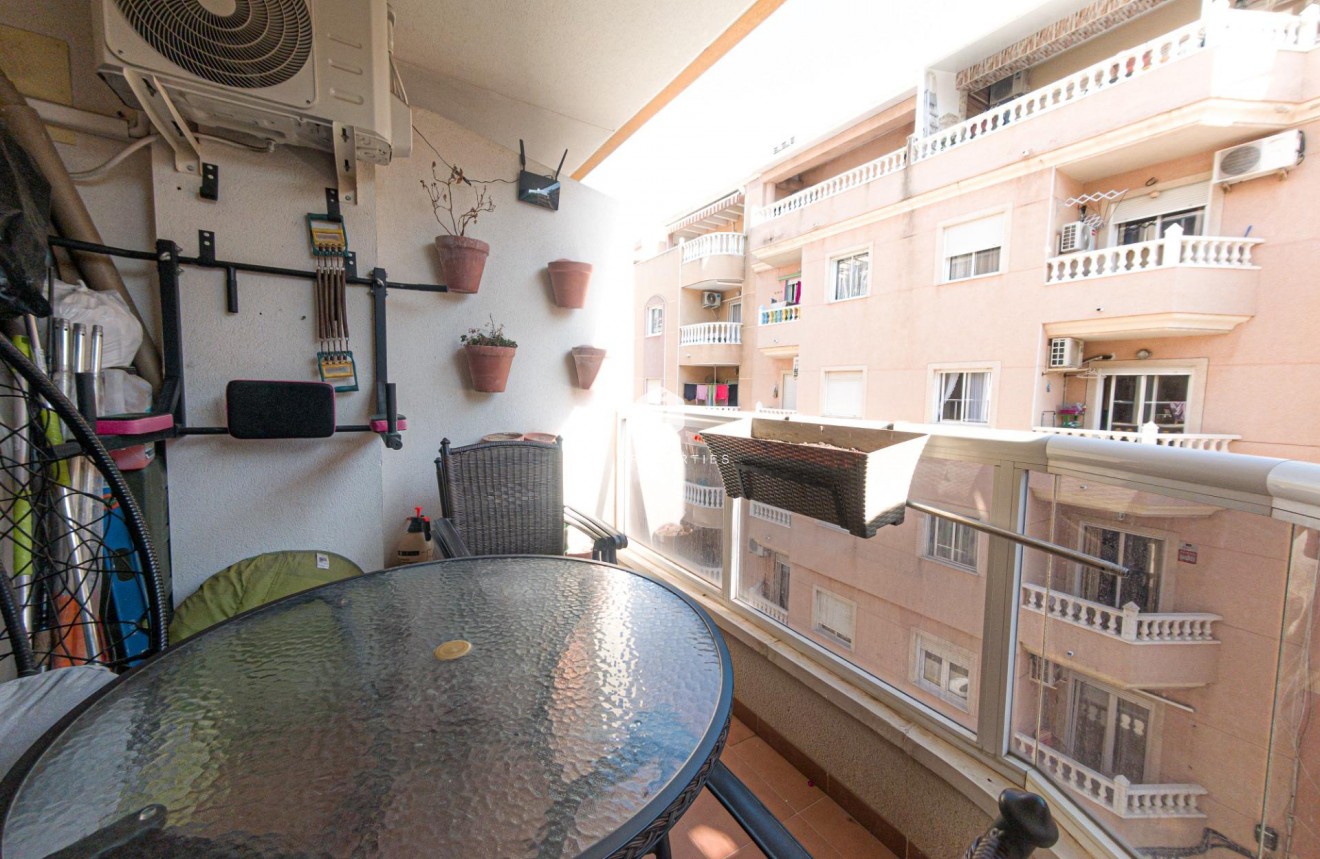 Tweedehands - Appartement / flat -
Torrevieja - Cala Del Palangre