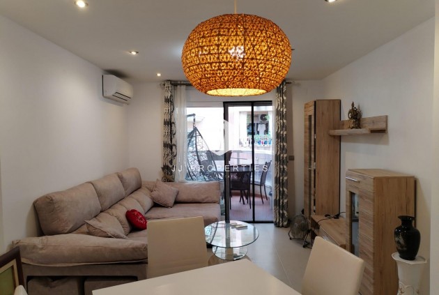 Tweedehands - Appartement / flat -
Torrevieja - Cala Del Palangre