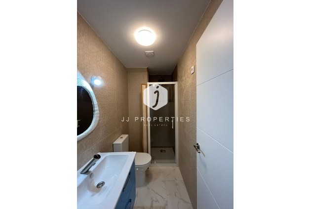 Tweedehands - Appartement / flat -
Torrevieja - Centro