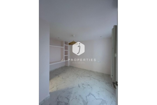 Tweedehands - Appartement / flat -
Torrevieja - Centro