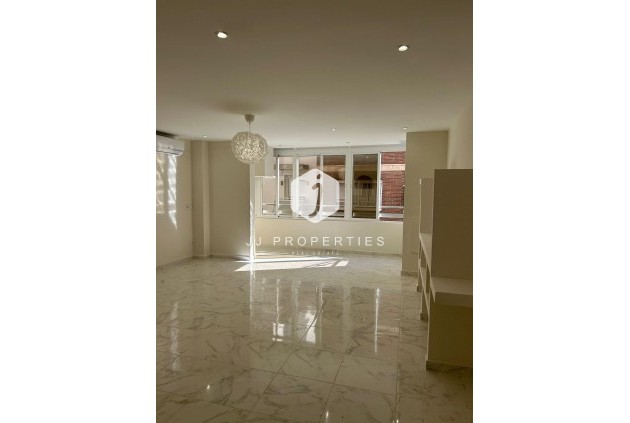 Tweedehands - Appartement / flat -
Torrevieja - Centro