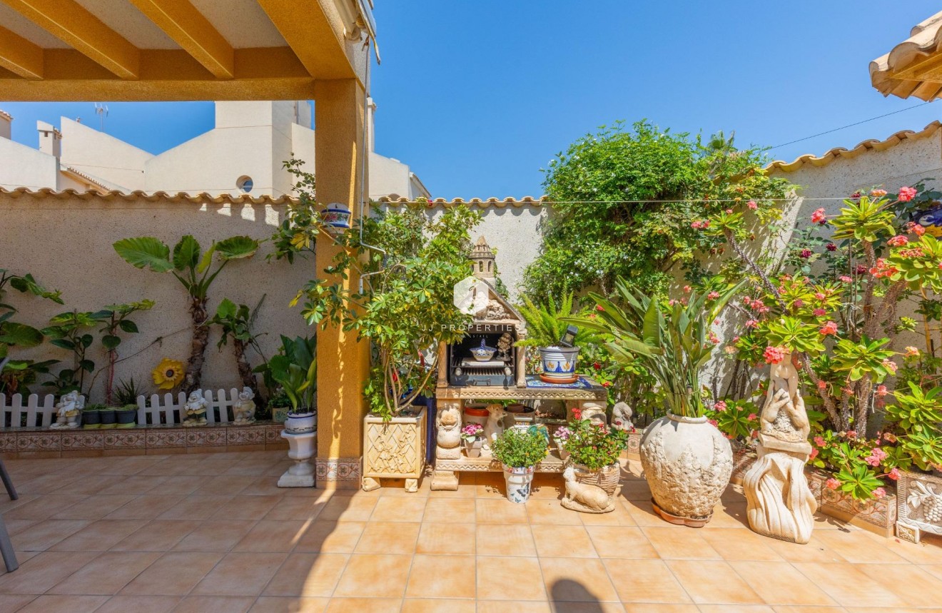 Tweedehands - Chalet -
Torrevieja - Los Frutales