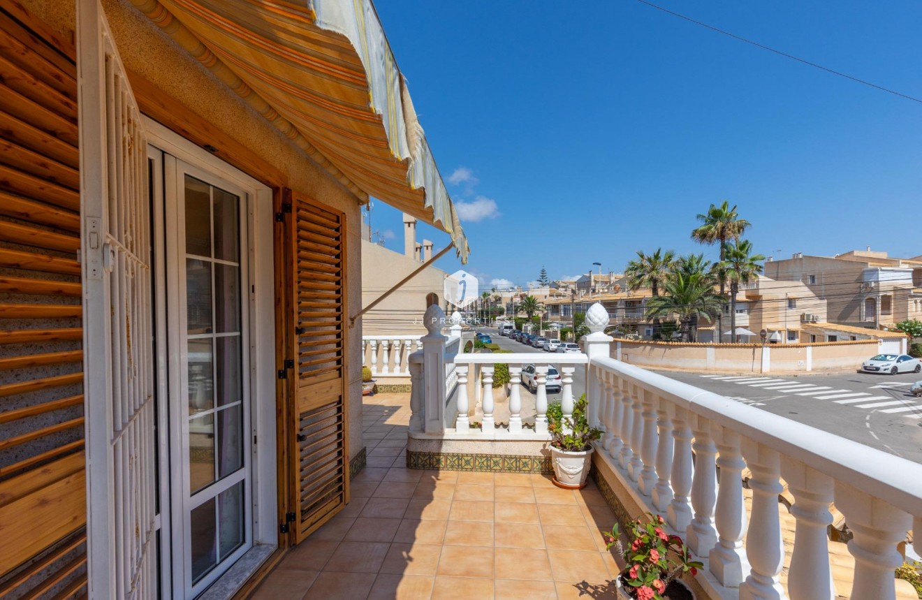 Tweedehands - Chalet -
Torrevieja - Los Frutales