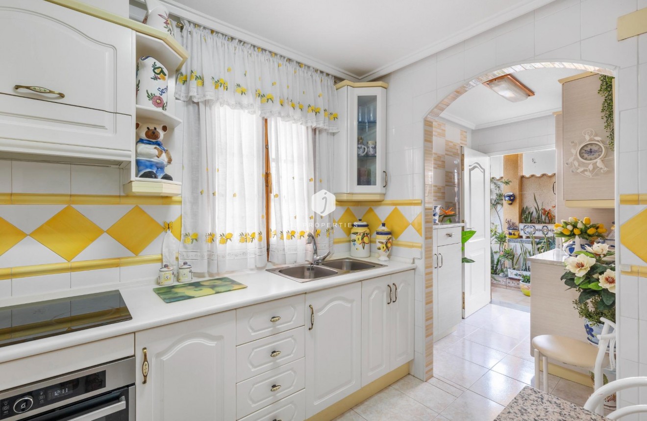 Tweedehands - Chalet -
Torrevieja - Los Frutales