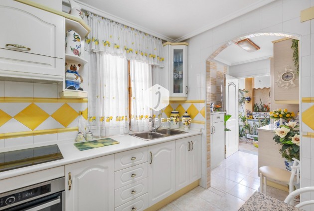 Tweedehands - Chalet -
Torrevieja - Los Frutales