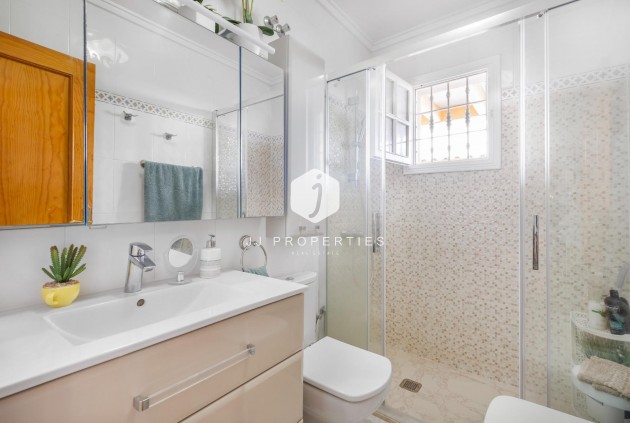 Tweedehands - Chalet -
Torrevieja - Los Frutales