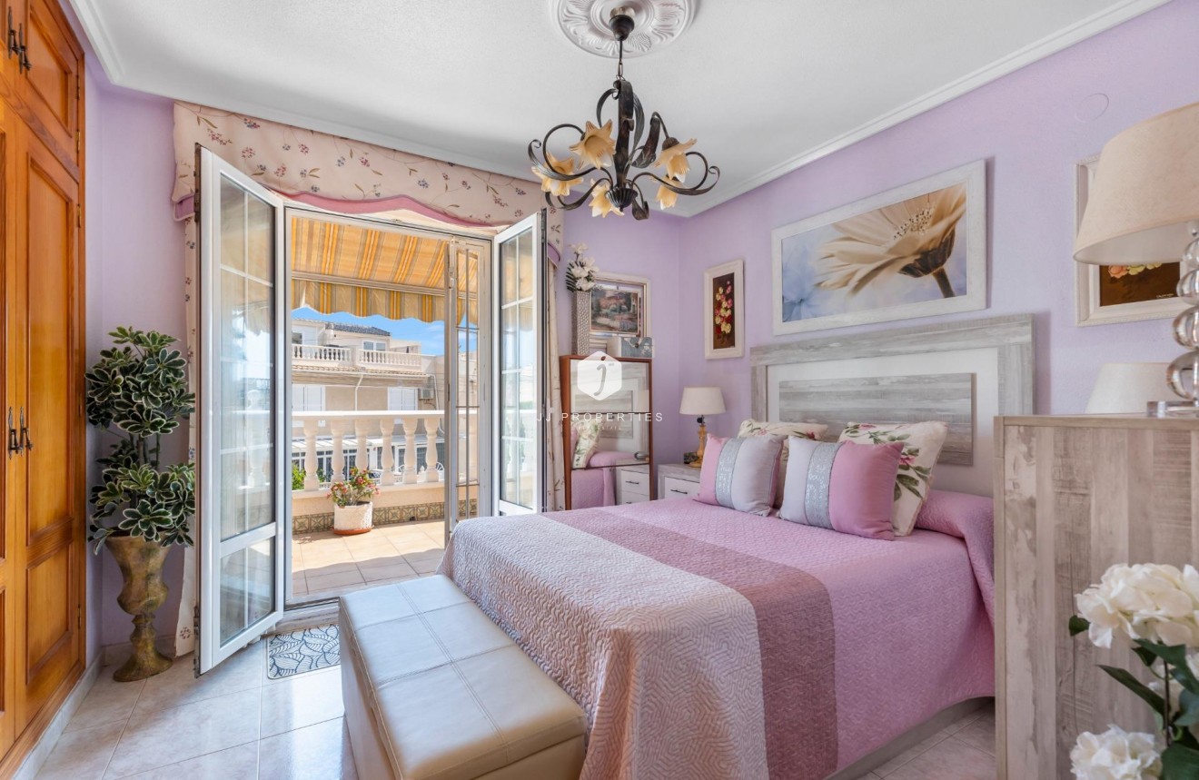 Tweedehands - Chalet -
Torrevieja - Los Frutales