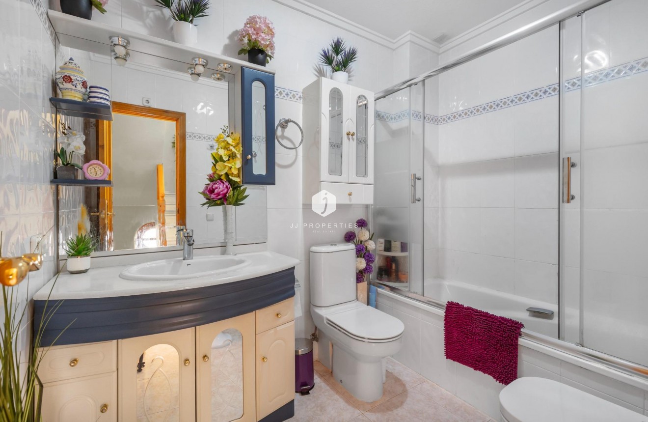 Tweedehands - Chalet -
Torrevieja - Los Frutales