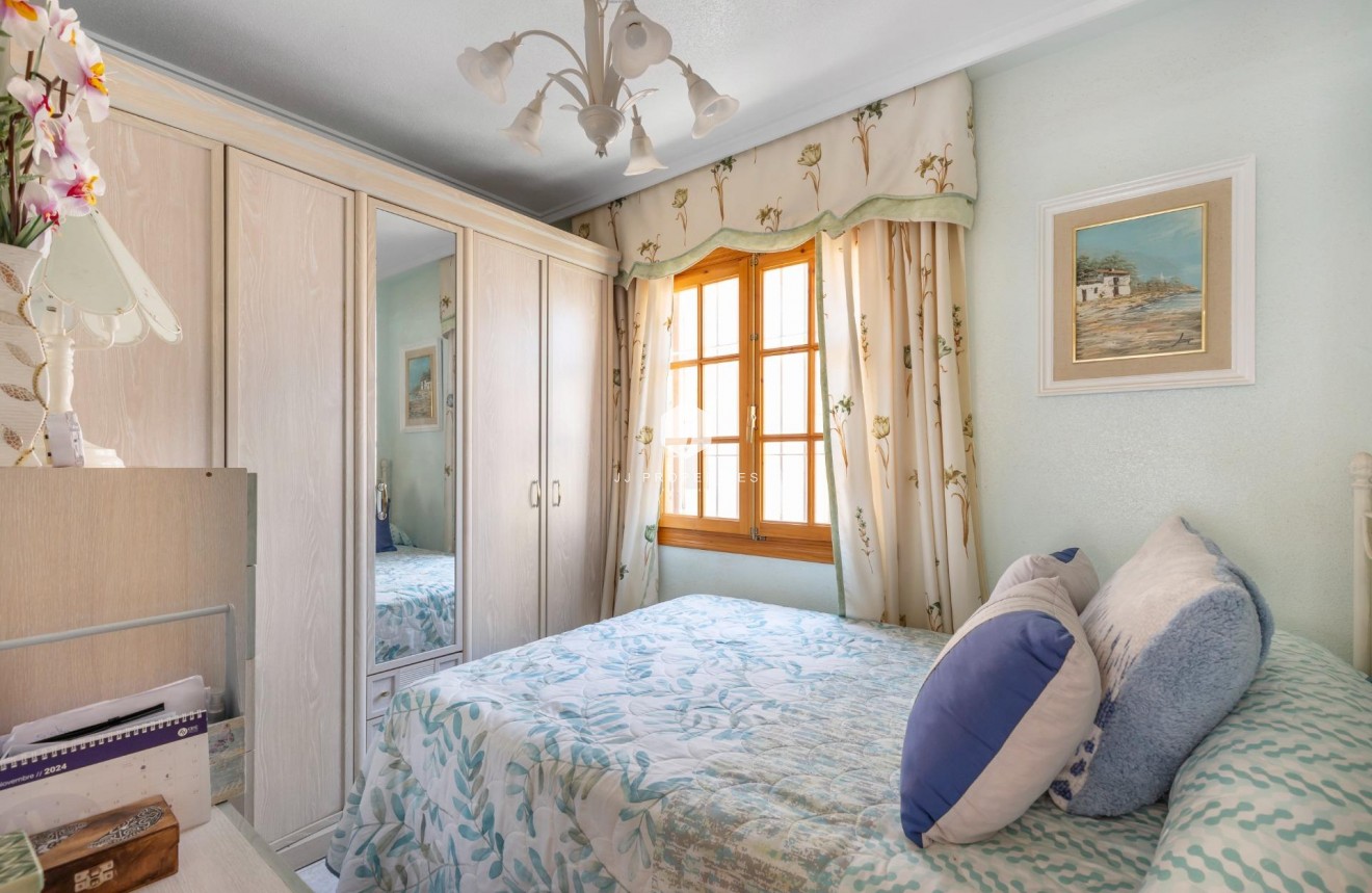 Tweedehands - Chalet -
Torrevieja - Los Frutales