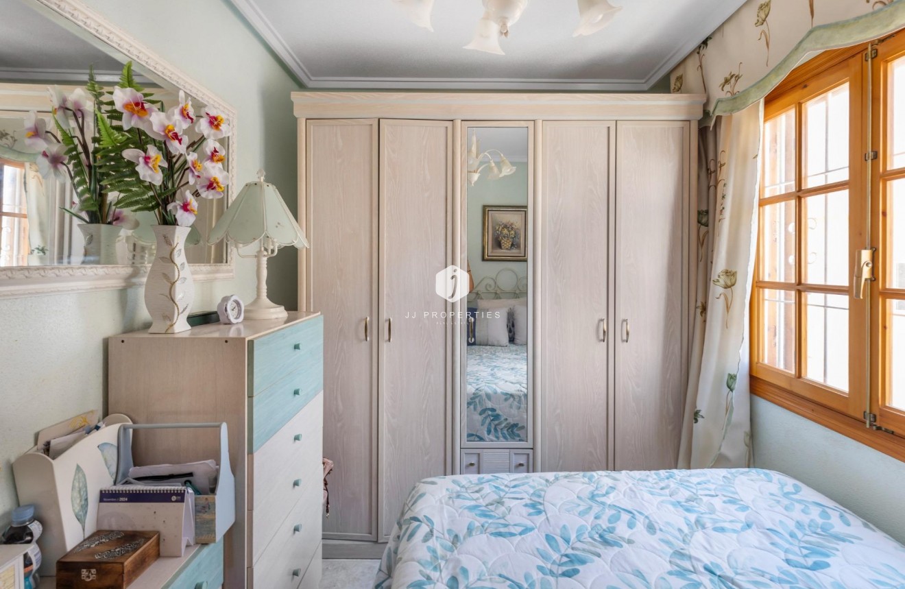 Tweedehands - Chalet -
Torrevieja - Los Frutales