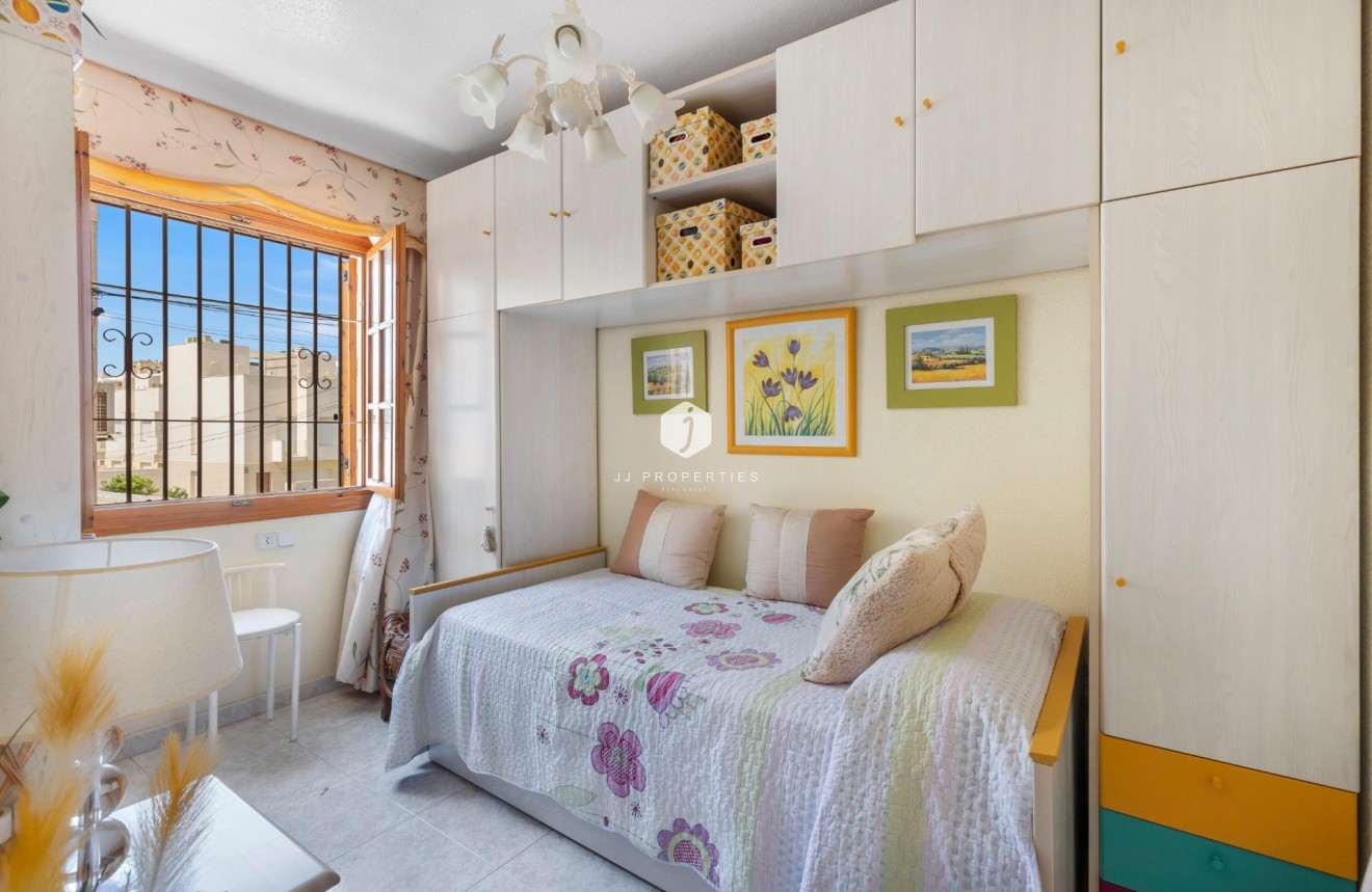 Tweedehands - Chalet -
Torrevieja - Los Frutales