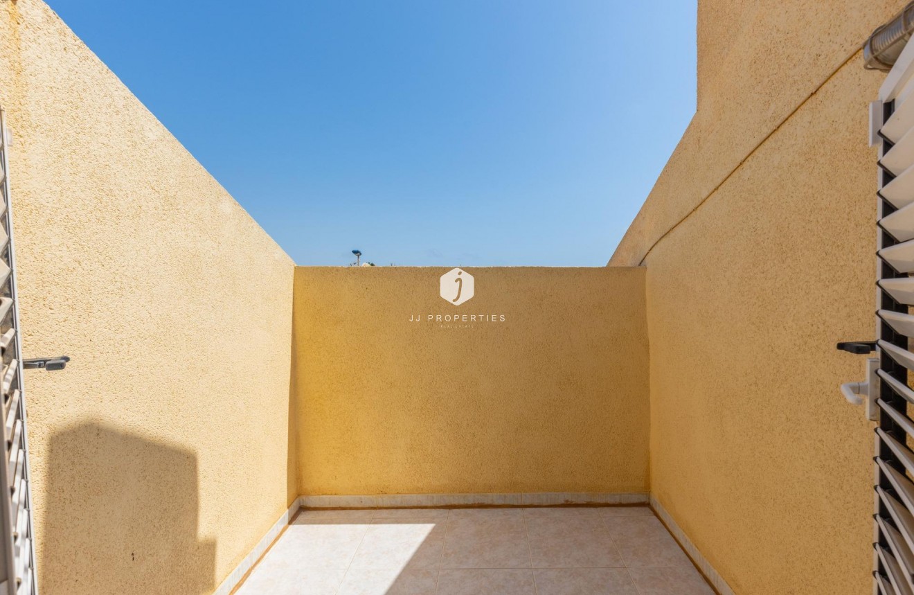 Tweedehands - Chalet -
Torrevieja - Los Frutales