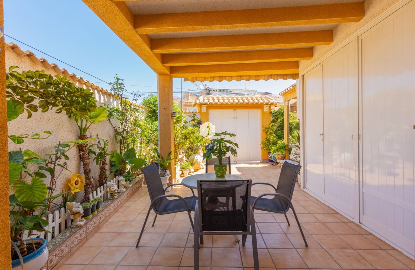 Tweedehands - Chalet -
Torrevieja - Los Frutales