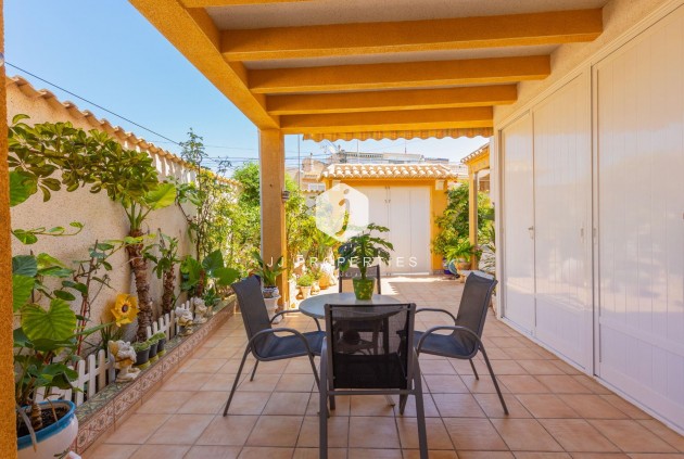 Tweedehands - Chalet -
Torrevieja - Los Frutales