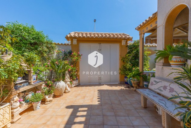 Tweedehands - Chalet -
Torrevieja - Los Frutales