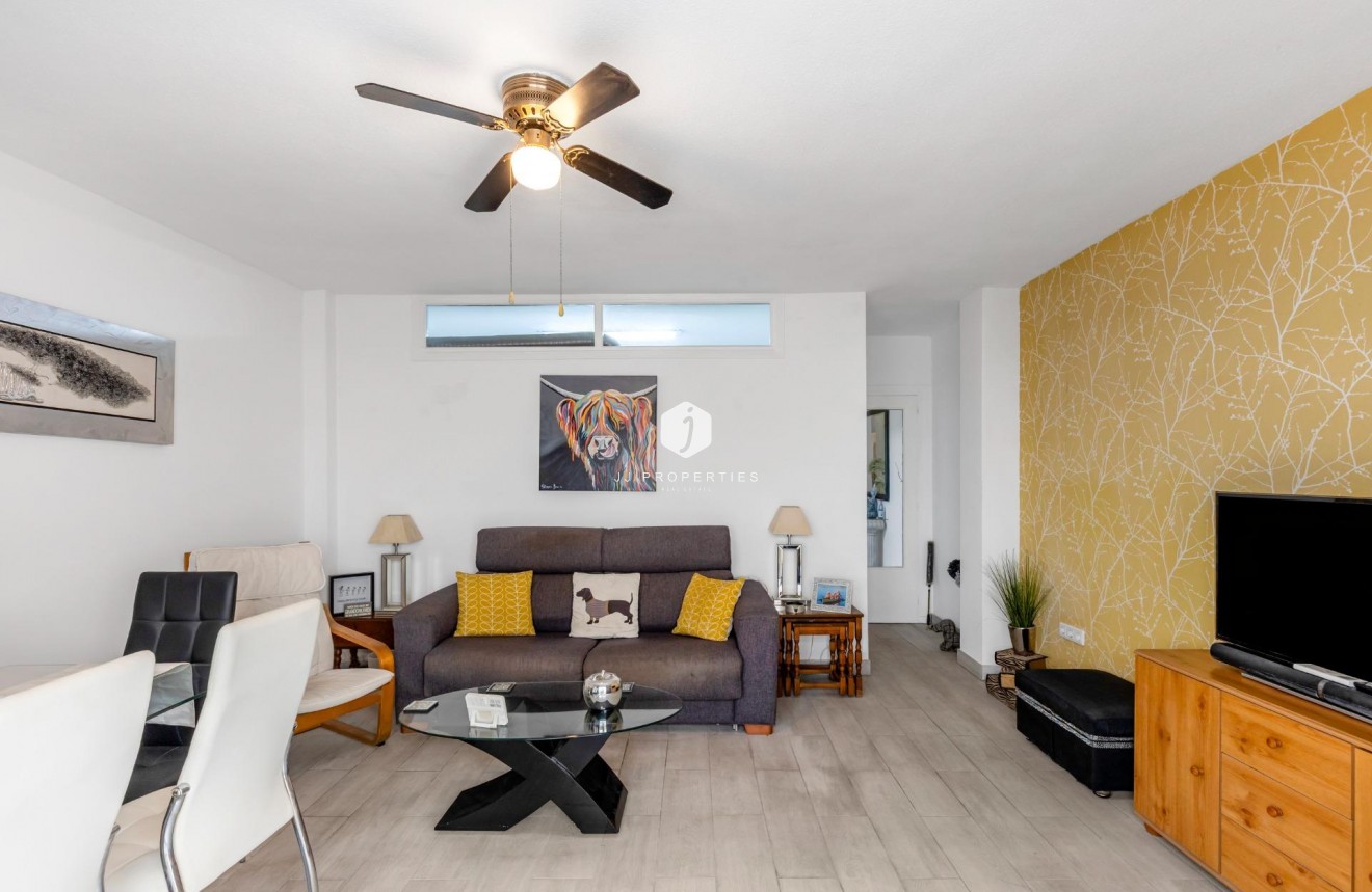 Tweedehands - Appartement / flat -
Torrevieja - Playa del Cura