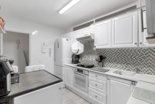 Tweedehands - Appartement / flat -
Torrevieja - Playa del Cura