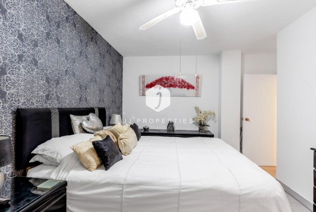 Tweedehands - Appartement / flat -
Torrevieja - Playa del Cura