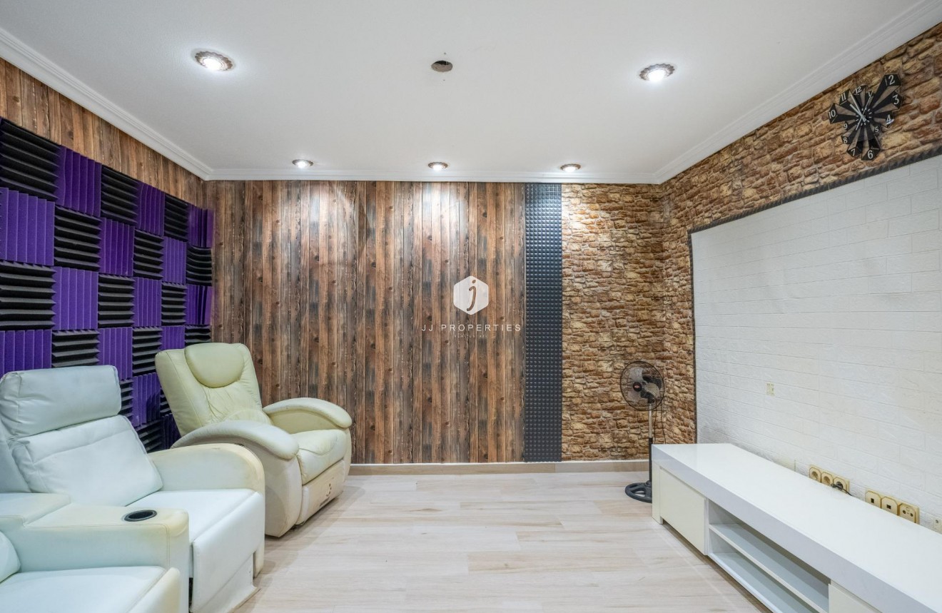 Tweedehands - Villa -
Torrevieja - El chaparral