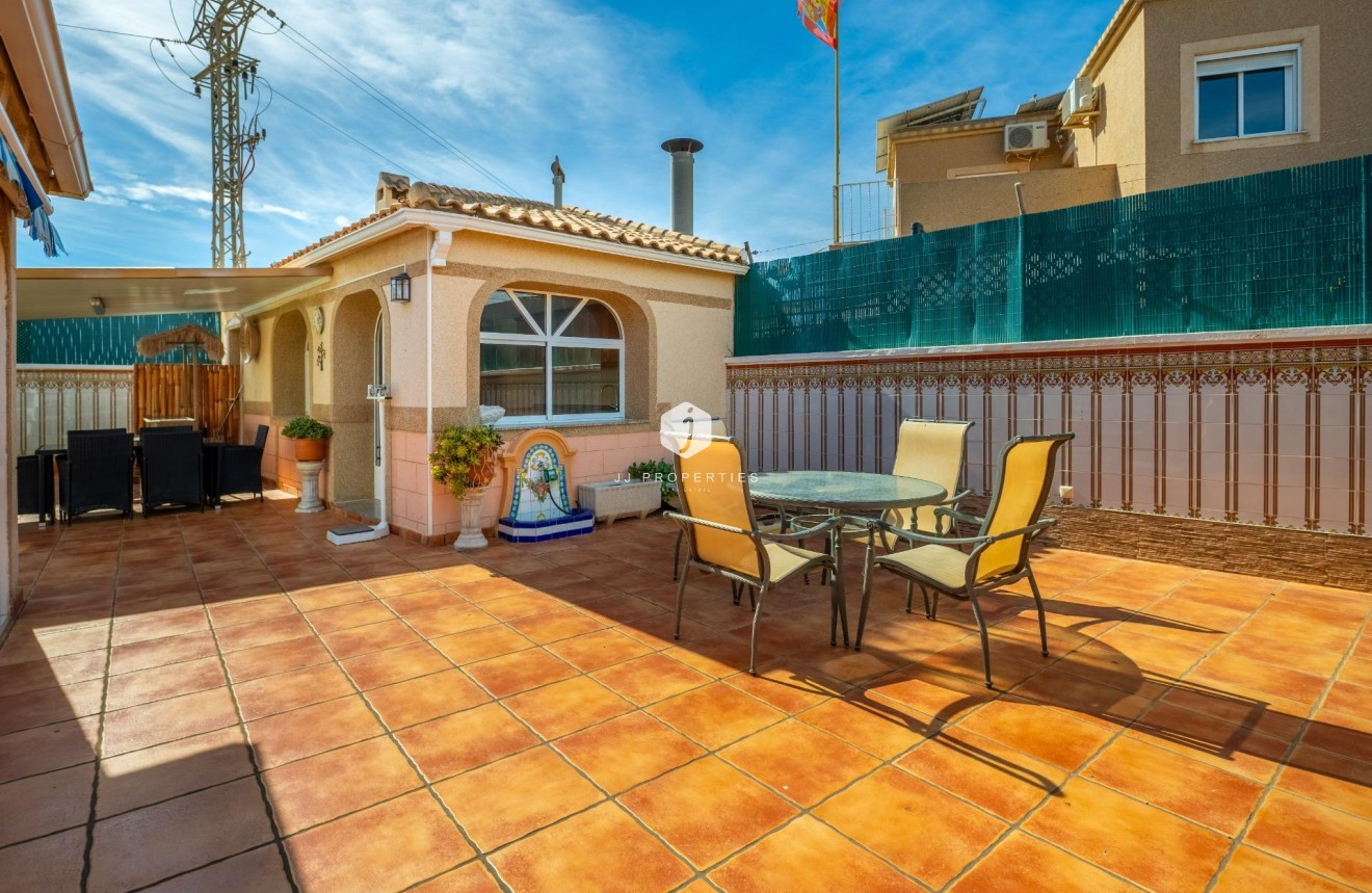 Tweedehands - Villa -
Torrevieja - El chaparral