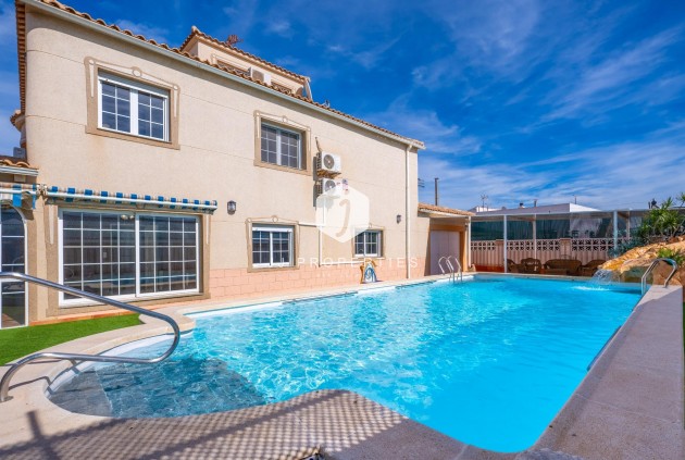 Tweedehands - Villa -
Torrevieja - El chaparral