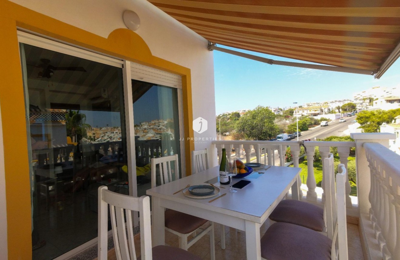 Tweedehands - Appartement / flat -
Torrevieja - La Mata