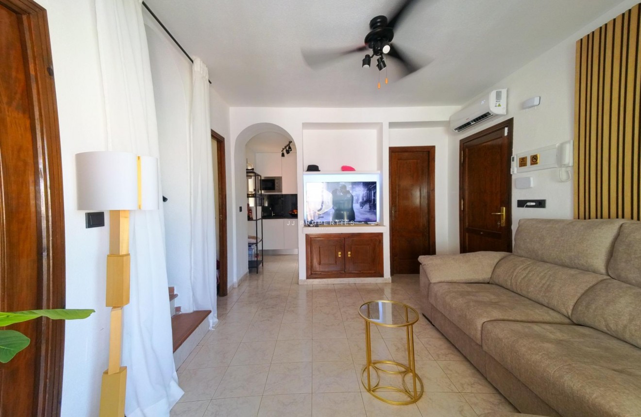 Tweedehands - Appartement / flat -
Torrevieja - La Mata