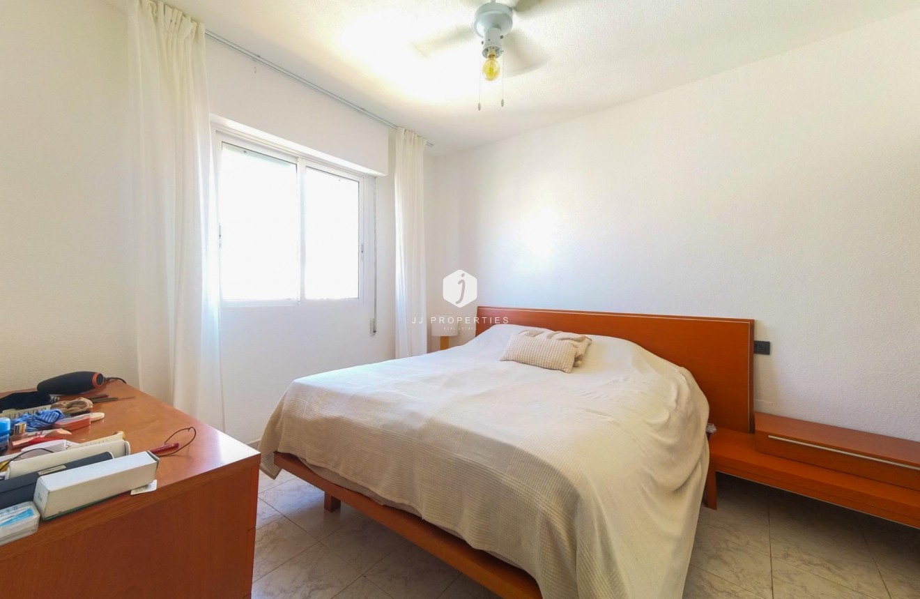 Tweedehands - Appartement / flat -
Torrevieja - La Mata