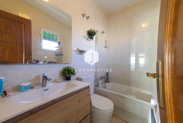 Tweedehands - Appartement / flat -
Torrevieja - La Mata