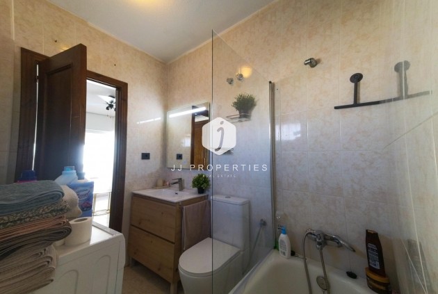 Tweedehands - Appartement / flat -
Torrevieja - La Mata