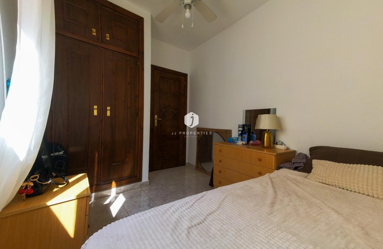 Tweedehands - Appartement / flat -
Torrevieja - La Mata