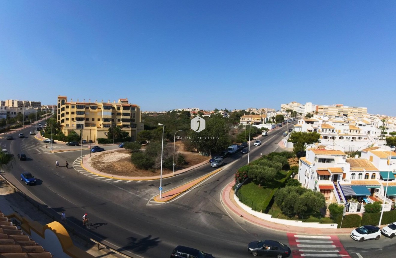 Tweedehands - Appartement / flat -
Torrevieja - La Mata