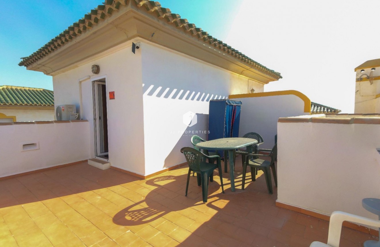 Tweedehands - Appartement / flat -
Torrevieja - La Mata