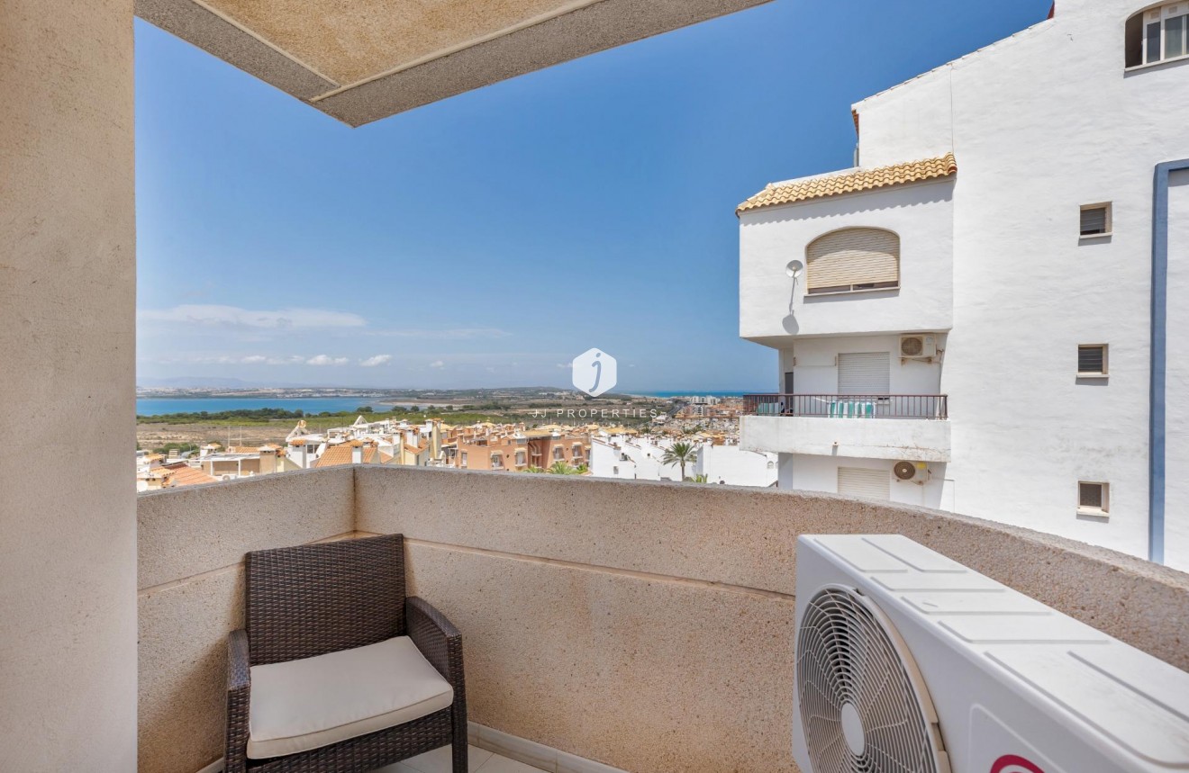 Tweedehands - Appartement / flat -
Torrevieja - Torreblanca