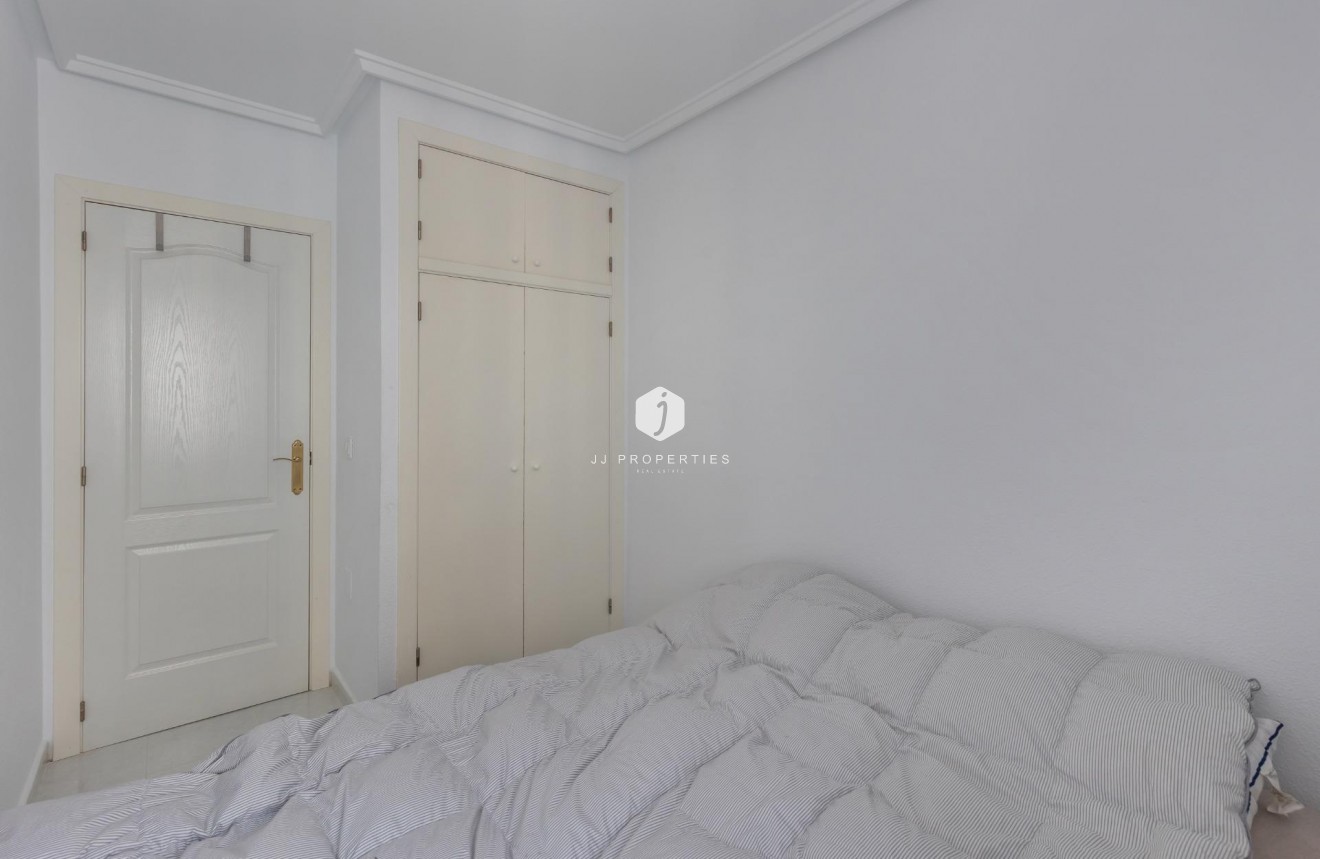 Tweedehands - Appartement / flat -
Torrevieja - Torreblanca